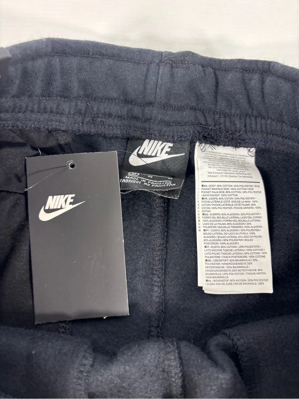 NWT Nike Just Do It Fleece Shorts Mens Black Swoosh Graphic Medium